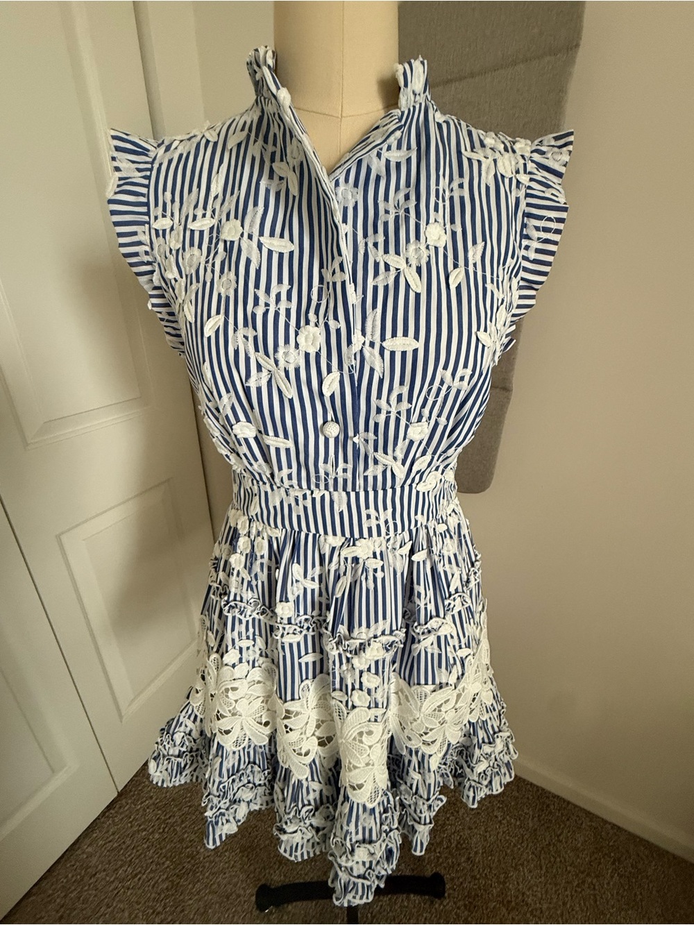 Alexis Olya Sleeveless Striped
Embroidered Dress In Blue Size S
